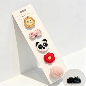 Set di graziosi fermagli per capelli in maglia per animali con panda, sole, fiocco per cani.
