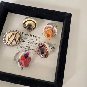 Σετ δαχτυλιδιών ρητίνης mini dessert Y2K, χειροποίητα χαριτωμένα δαχτυλίδια καφέ ψωμιού.