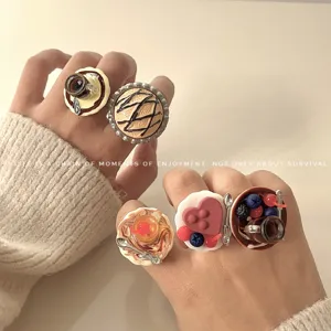 Y2K Sweet Cool Αισθητικό Δαχτυλίδι από Κράμα Ρητίνης Μικρογραφία Τροφίμου Χειροποίητο Φλιτζάνι Καφέ Μους Ψωμί Δαχτυλίδι για Γυναίκες Κορίτσια Κοσμήματα