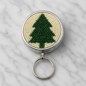 Handgemachte Perlen Weihnachtsbaum Metall Schlüsselanhänger Pille Dose Festliches Geschenk.