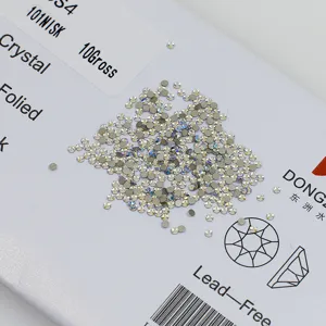 Strass per unghie piatti cristalli di vetro bianchi per artigianato fai da te e decorazione unghie vista.