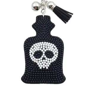 Porte-clés Crâne Perles Rétro Y2K Pendentif de Sac Gothique Noir et Blanc Accessoire