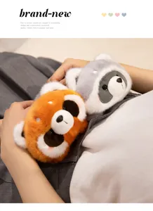 Schattige pluche wasbeer en rode panda knuffeldier speelgoed koelkastmagneet.
