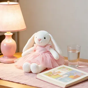 Lindo conejito de peluche muñeca juguete de peluche suave con vestido rosa para niños.