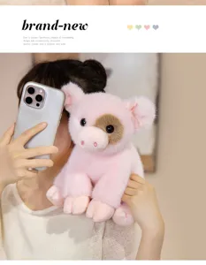 Süßes rosa Schweinchen Plüschtier sitzende Puppe weiches Kuscheltier für Kinder Begleitung.
