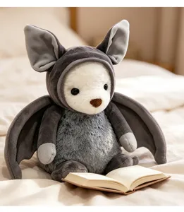 Simpatico peluche pipistrello grigio bambola morbida con ali regalo di Halloween