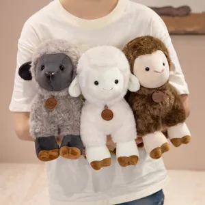 Niedliches stehendes kleines Schaf Plüschtier Set mit grauen, weißen und braunen Lamm Puppen.
