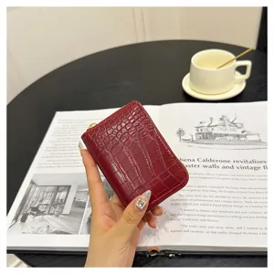 Women's crocodile pattern leather card holder zipper coin purse vintage style compact wallet.