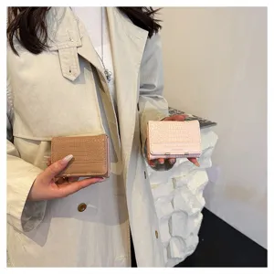 Koreanischer Stil kurze Damen Geldbörse aus PU Leder Kroko-Muster Mode Kartenetui