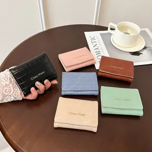 Portefeuille court motif crocodile pour femme porte cartes minimaliste multicolore