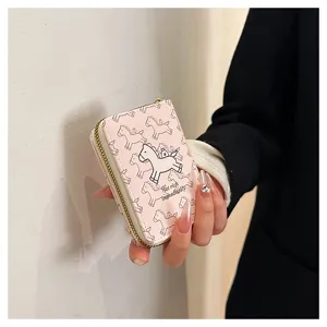 Porte-cartes zippé rose pour femmes avec joli imprimé de cheval pour le rangement quotidien.