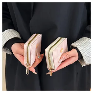 Grazioso porta carte rosa con zip, portafoglio compatto ed elegante con scomparti.
