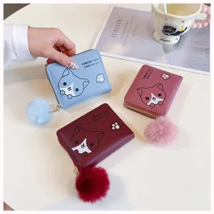Portafoglio corto carino con motivo di gatto e pon-pon in peluche per donne uso quotidiano.