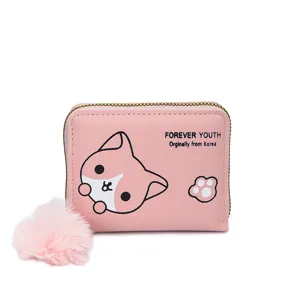 Carino portafoglio corto rosa da donna con zip, design di gatto e ciondolo pon pon morbido.