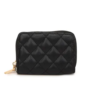 Black quilted leather card holder for women with gold zipper. Compact and stylish design.