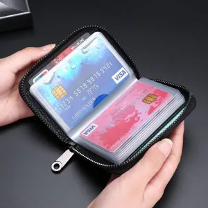 Étui de carte zippé en cuir PU noir compact avec de multiples fentes pour un usage quotidien.