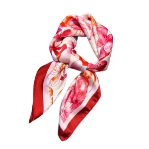 Elegantes rosa Blumenmuster Seiden-Quadrat-Schal vielseitiger Modeschal für stilvolle Frauen