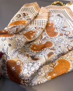 Foulard carre en imitation soie 70cm motif floral retro impression geometrique femme
