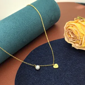Collana con Ciondolo a Cuore in Acciaio al Titanio Minimalista da Donna Elegante Collana Choker con Nappina di Perle Artificiali Lettera d Amore Gioielli alla Moda