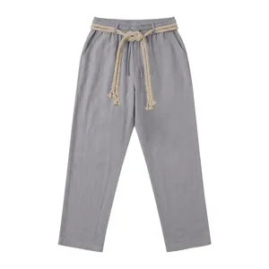 Pantalón informal gris de lino para hombre corte recto con cordón ajustable en cintura.