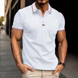 Chemise polo homme manches courtes, col et poignets contrastés, patte de boutonnage.