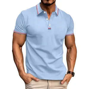 Tendance polo à manches courtes pour homme avec revers rayé contrasté et patte de boutonnage.