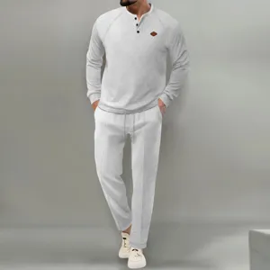 Ανδρικό σετ μπλούζα henley μακριμάνικη waffle και παντελόνι casual σε μονόχρωμο σχέδιο.