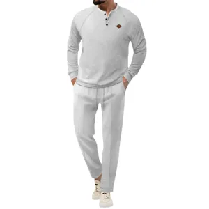 Ανδρικό μονόχρωμο σετ ρούχων με waffle henley μακρυμάνικο μπλουζάκι και μακρύ παντελόνι