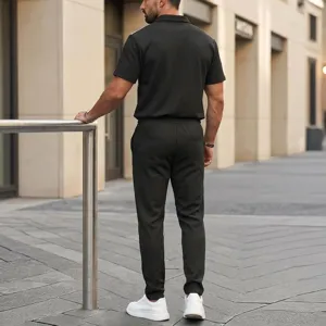Conjunto casual de hombre en punto gofrado con polo de manga corta y pantalones