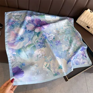 Foulard carré en soie florale bleu violet style coréen élégant tour de cou pour femmes