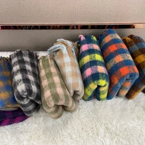 Unisex Winter Warm Plaid Scarf Soft Tassels Long Scarf Fashion Casual Polyester Neck Scarf For Men Women