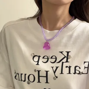 Collar de cuentas moradas con bonito colgante de campana fantasma, accesorio de joyería para mujer.