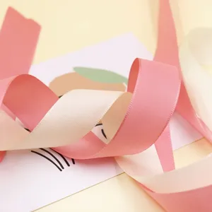 Einfarbiges Satinband Polyesterband für DIY Schleifen Geschenkverpackung und Partydeko.