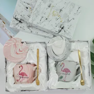 Marmorierter Keramik Becher Set mit Deckel und Löffel, Kaffeetasse für Geschenke.