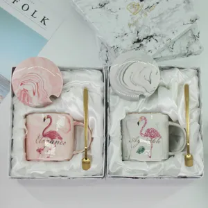 Marmor Keramik Kaffeetasse Geschenkeset mit Deckel und Löffel, elegantes Flamingomotiv.