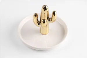Gouden keramische cactus ringhouder schaal, schattige sieraden organizer voor bureau, decor.