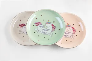 Leuke keramische eenhoorn klein schaaltje gouden pastel dessertbord sieradenschaal