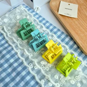 Pince à cheveux carrée mate moyenne couleur bonbon accessoires mignons pour femmes chic