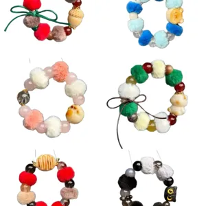 Automne hiver DIY fait main peluche pompon grigri de téléphone bracelet perles mignon