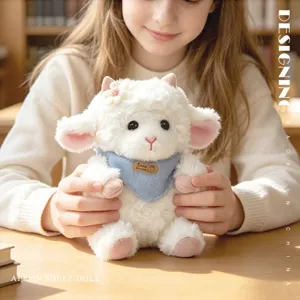 Süßes sitzendes Schaf Plüschtier mit Schal, weiche Stofftier Puppe als Geschenk Hauptbild.