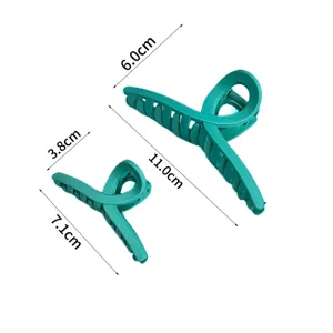 Matte green cross hair claw clip set, cute macaron hair styling accessory for daily chic looks.