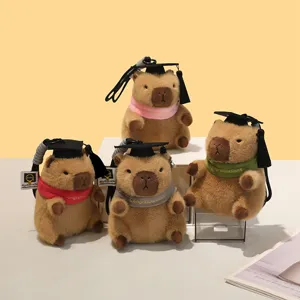 Simpatico capibara laurea peluche portachiavi zaino ciondolo giocattolo farcito regalo studenti.
