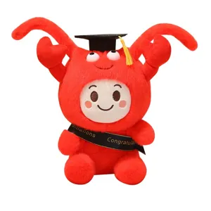 Mignon jouet en peluche de homard rouge avec chapeau de diplômé, poupée douce cadeau.
