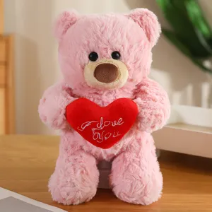 Simpatico orsetto di peluche rosa con cuore rosso ricamato ideale come regalo per ragazze.
