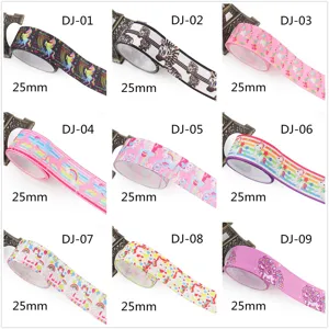 Vista dettagliata del nastro grosgrain stampato da 25mm, ideale per fiocchi fai da te e regali.