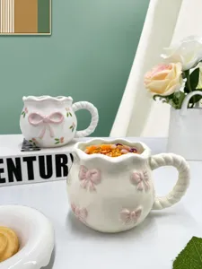 Jolie tasse a cafe en ceramique avec noeud rose en 3D, belle tasse de the esthetique.