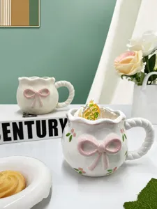 Tasse à café en céramique avec nœud mignon style ins et tasse de thé l'après-midi