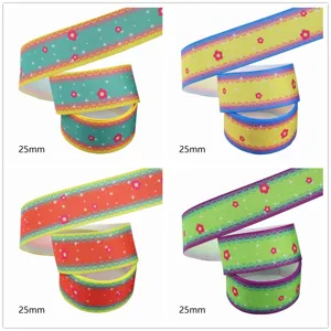 Kleurrijk bedrukt grosgrain lint voor DIY-handwerk, haarstrikken en prachtige geschenkverpakkingen.