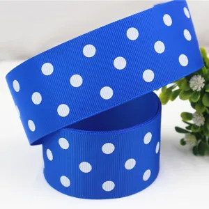 Nastro grosgrain a pois blu per fiocchi per capelli, confezioni regalo e decorazioni.
