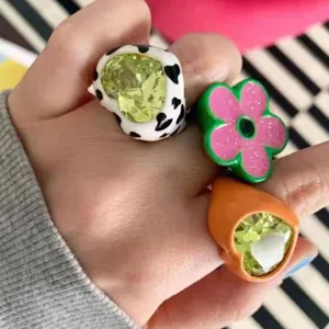 French Vintage Resin Oil Drop Flower Ring For Women Niche Design Alloy Rhinestone Heart Shaped Finger Ring Jewelry Accessory